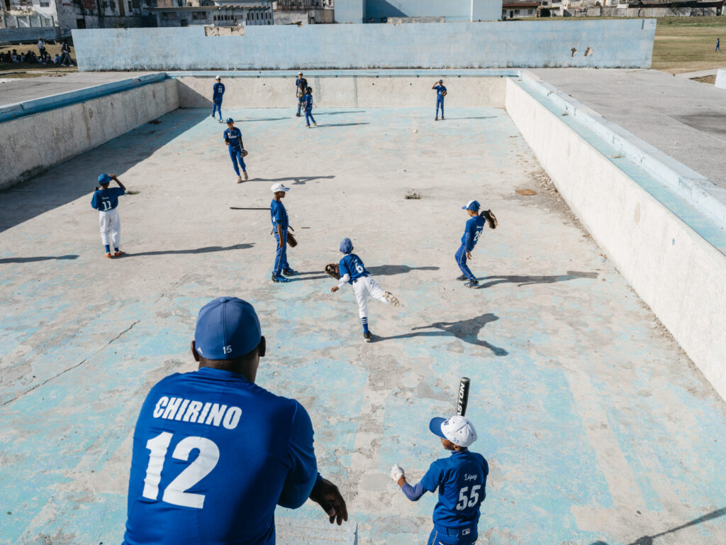 © Tom Parker- Sports Cuba, Central Habana Baseball team 3