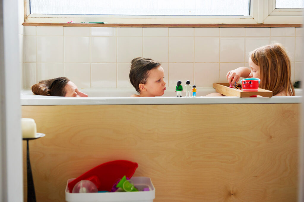 © Ben Gold - Bathtime
